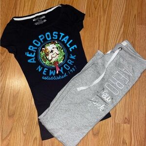 Aeropostale Black Tee with English Bulldog Christmas Graphic and Gray Sweatpants